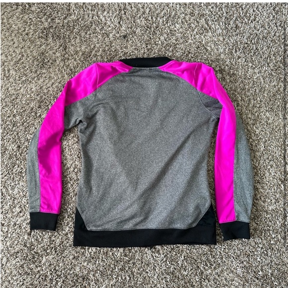 Athlete wear✨BUNDLE✨with jacket and shorts - Picture 9 of 16